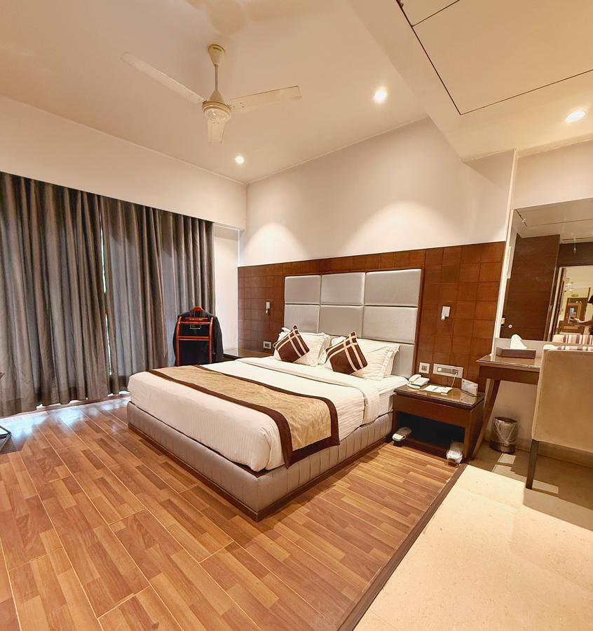 hotel sawera grand