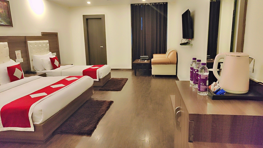 hotel the royal krishna