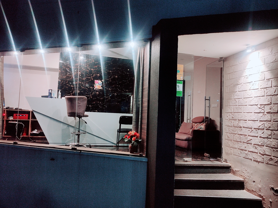 Oriental Grand,Near Botanical Gardens,3 star