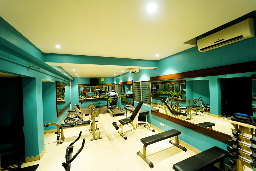hotel radhika regency