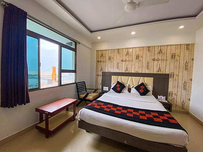 hotel gomti