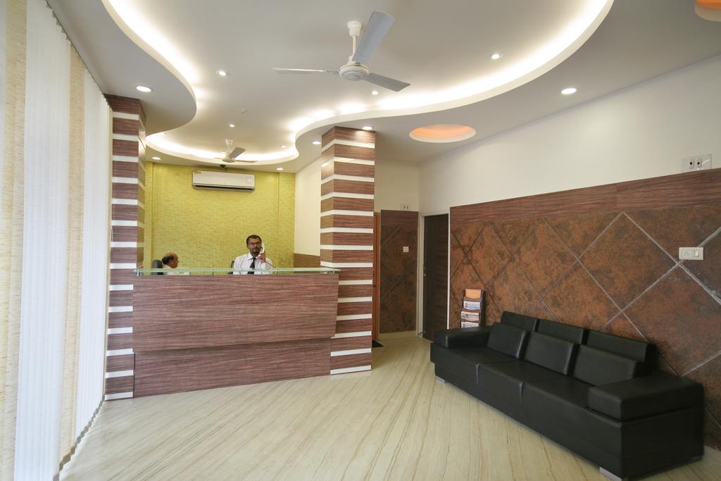 Hotel Padmini Palace,Gulab Bagh,3 star