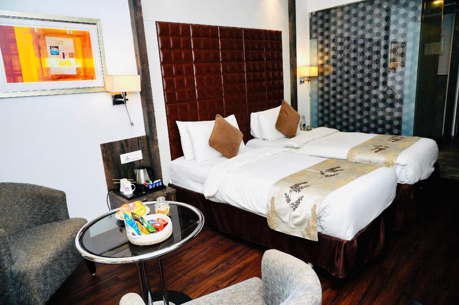 regenta central hotel and convention centre nagpur