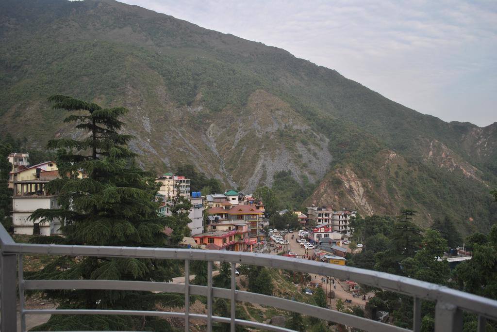 Hotel Triund Heights,Mcleodganj Rd, Bhagsu Nag, Dharamshala, Himachal Pradesh 176219,3 star
