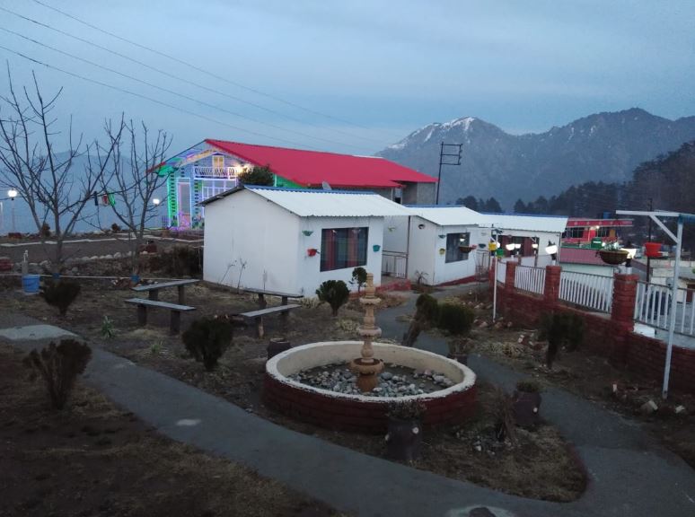 Viewtoria Resorts,Dhanaulti>>Dehradun,3 star