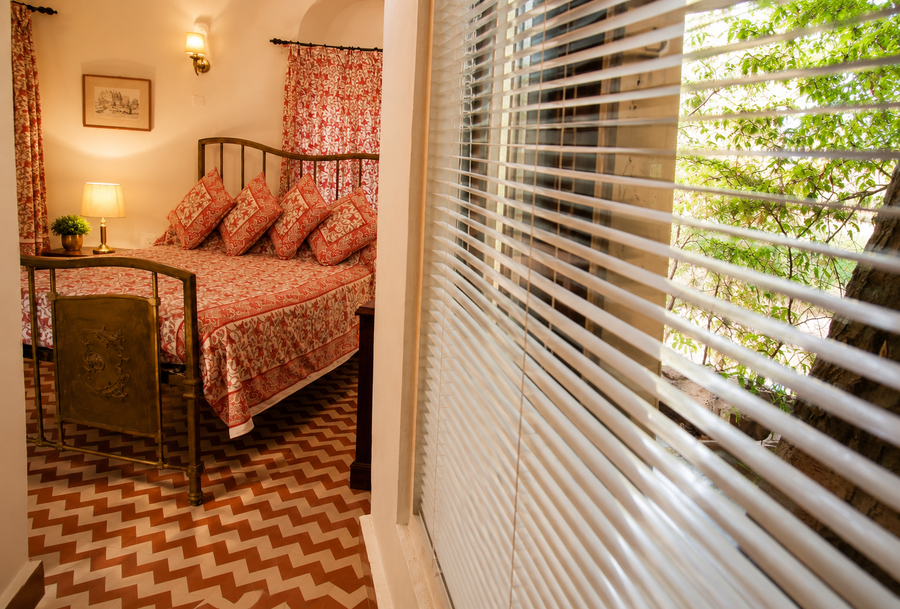 hotel bijay niwas palace