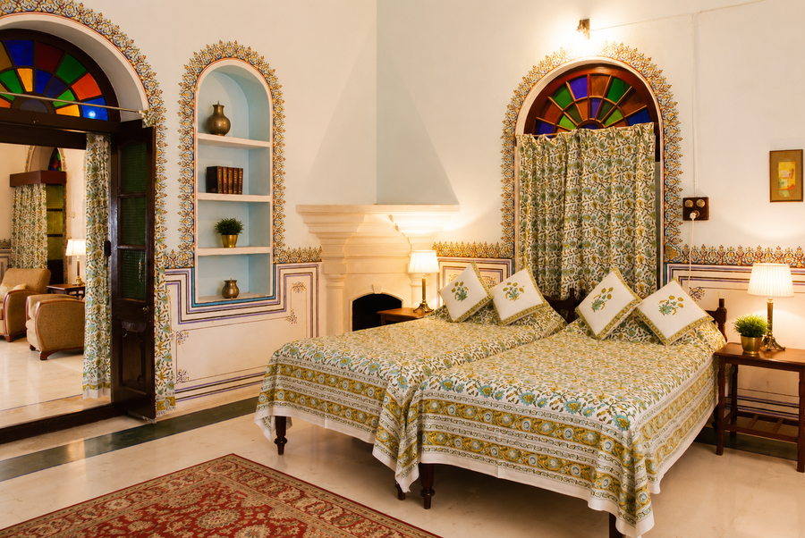 hotel bijay niwas palace