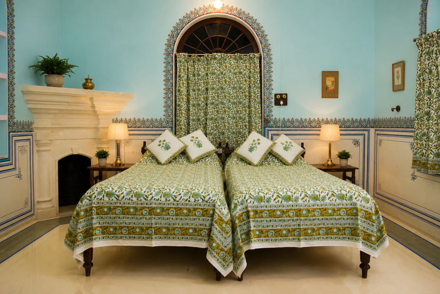 hotel bijay niwas palace