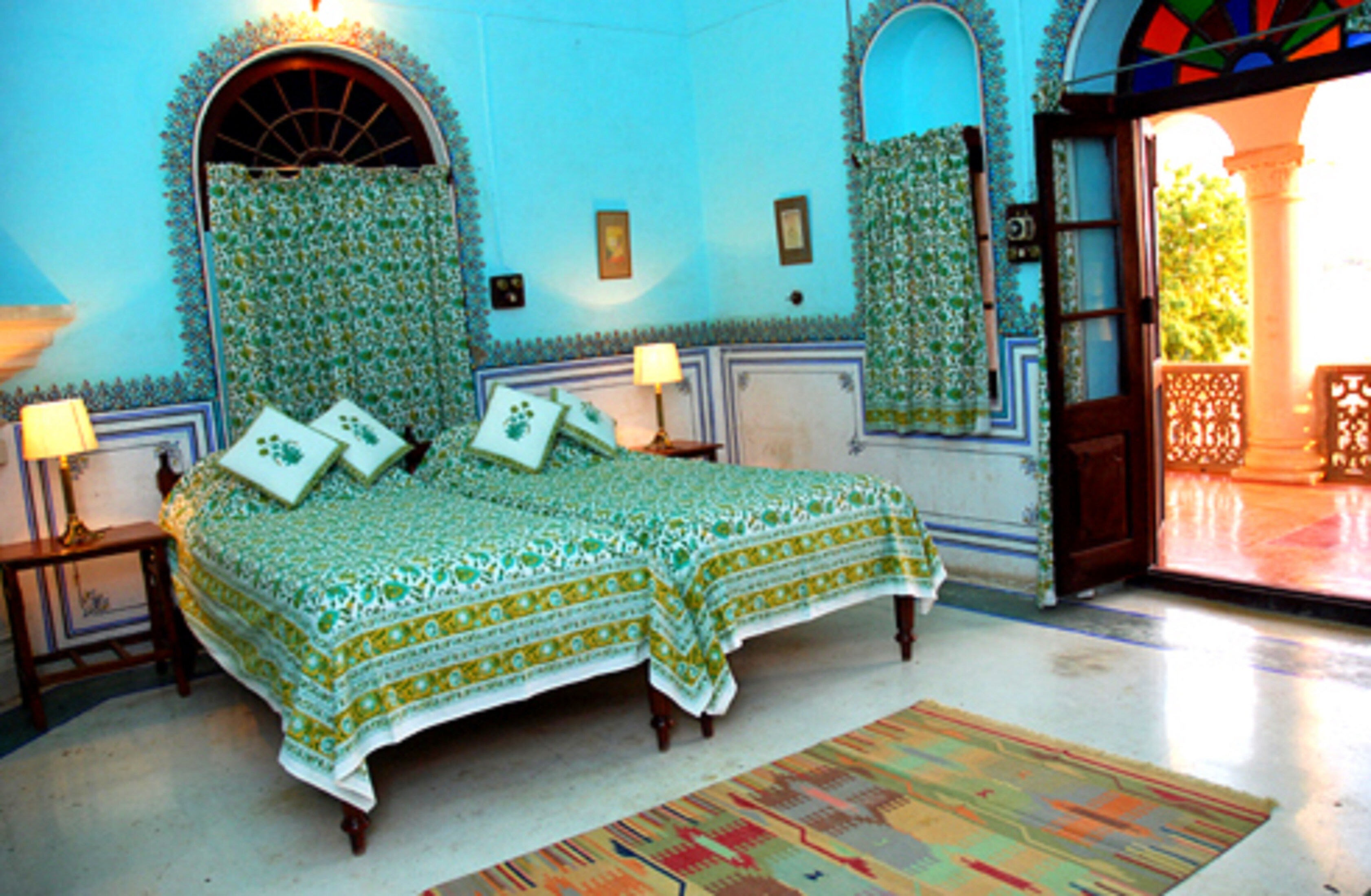 hotel bijay niwas palace