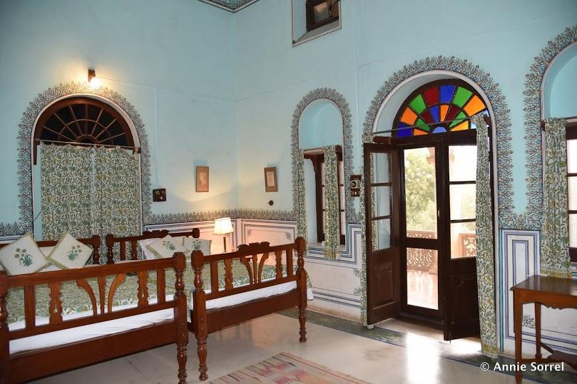 hotel bijay niwas palace
