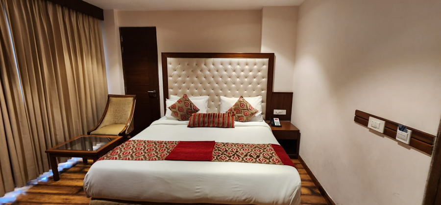 royale retreat hotel and spa near mall road