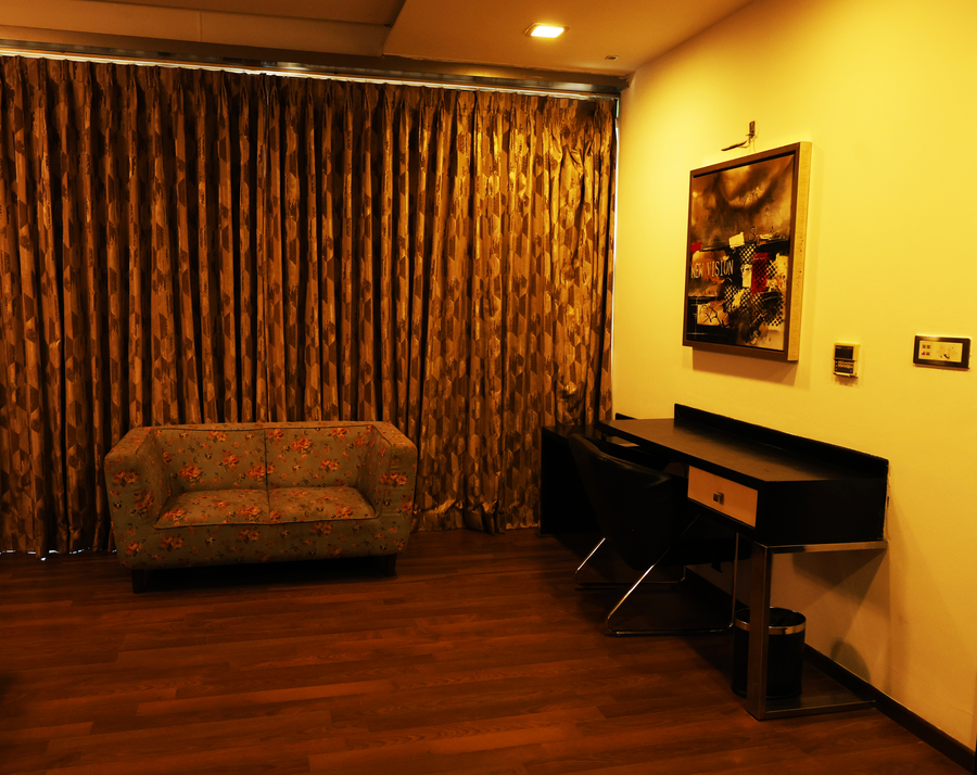 hotel purple brigade bangalore