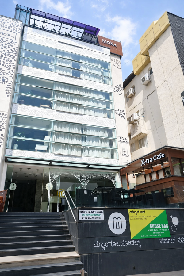 Hotel Purple Brigade, Bangalore,Church Street,3 star