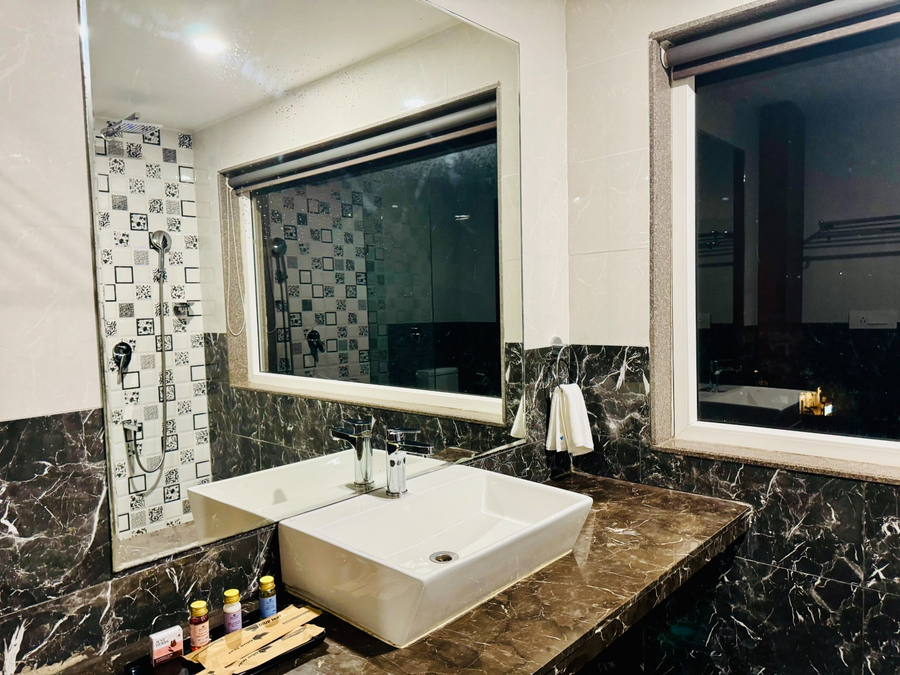 bluo amani vagator boutique hotel goa