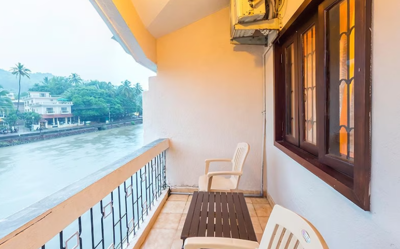 hotel riverside deluxe