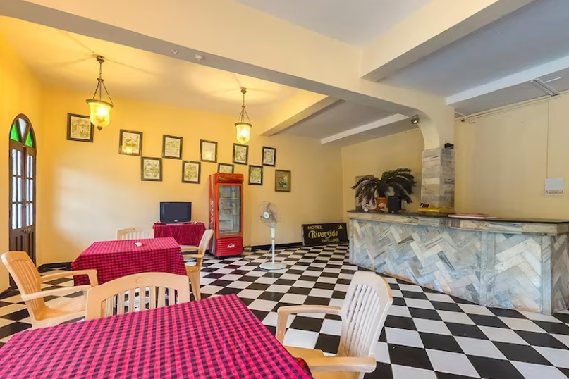 hotel riverside deluxe