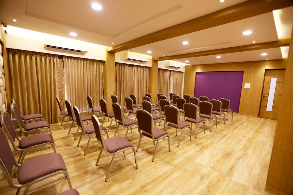 Silverador Boutique Hotel,Thane>>Mumbai,3 star