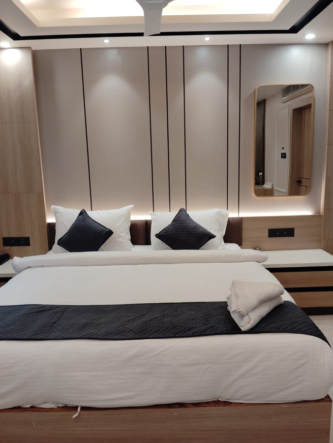 resort trimurti