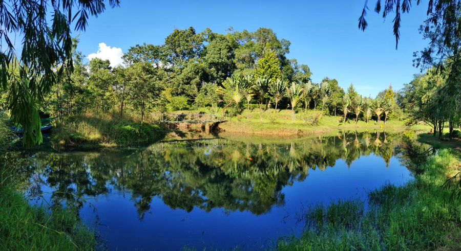 Kadkani Riverside Resort,Hacchinadu,4 star