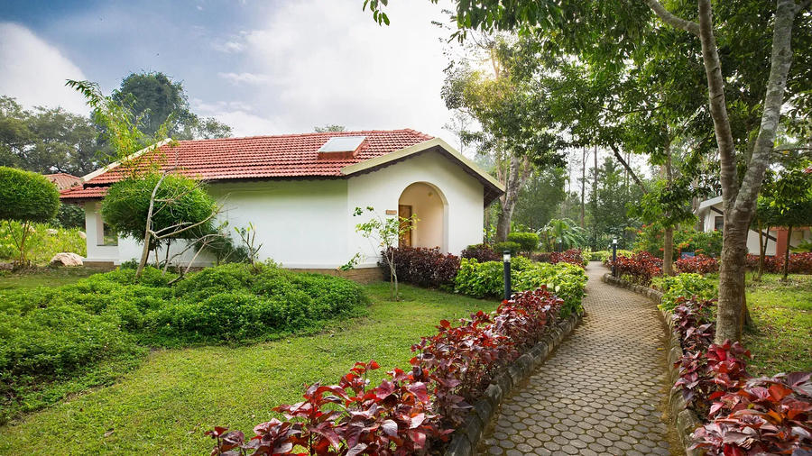 kadkani riverside resort
