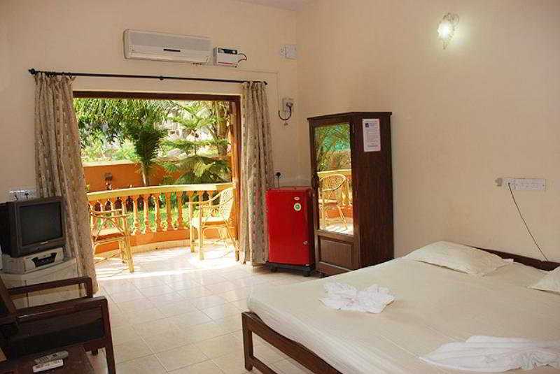 Ruffles Beach Resort,Candolim Beach-North Goa,3 star