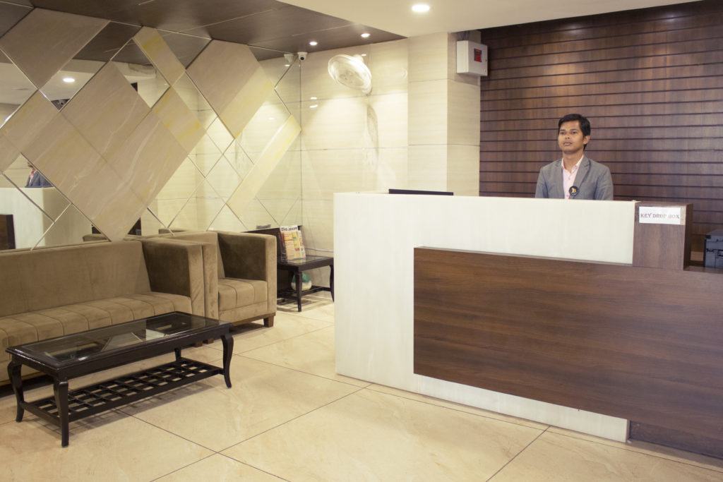 Jb Skyhilton Inn,Lda Colony,3 star