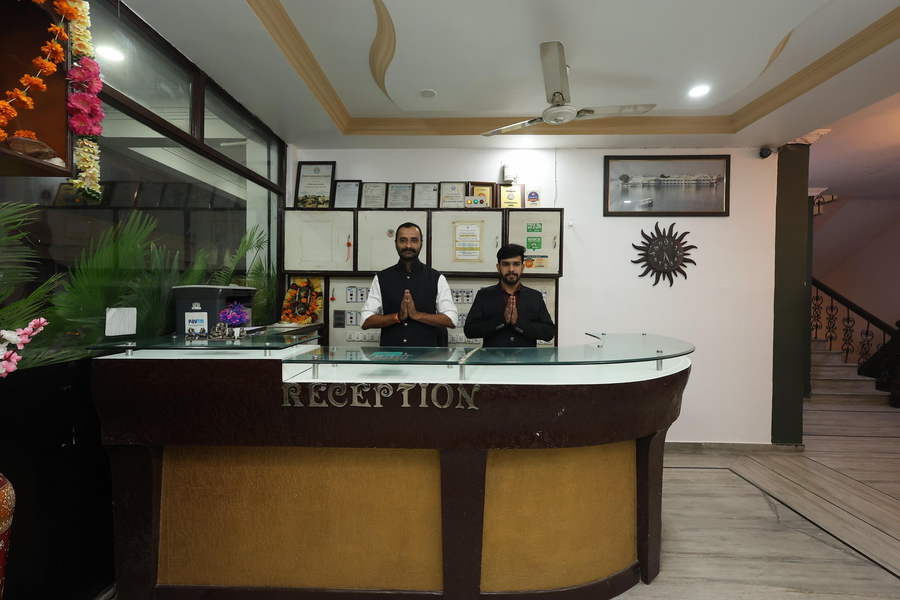 Hotel Udai Palace,Udaipole Bus Station,3 star