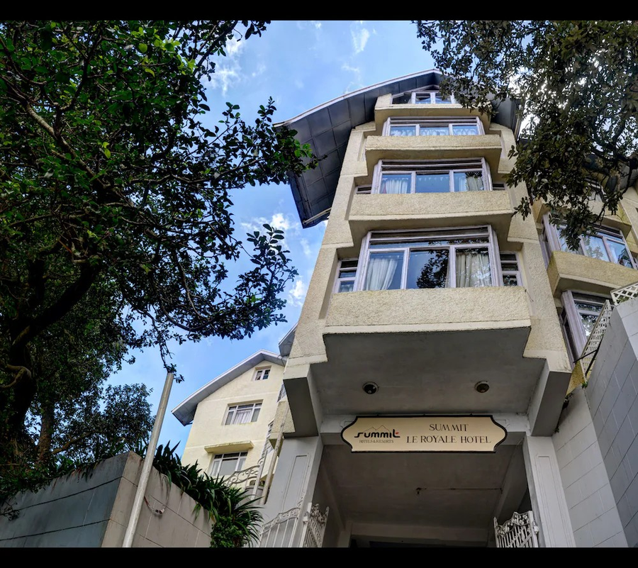 Summit Le Royale Hotel,Lakkar Bazar,4 star