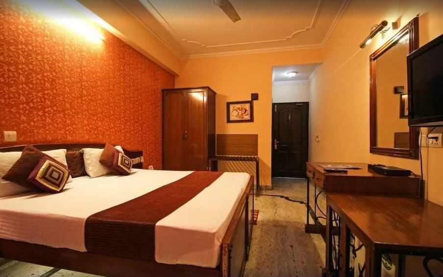 hotel indraprastha