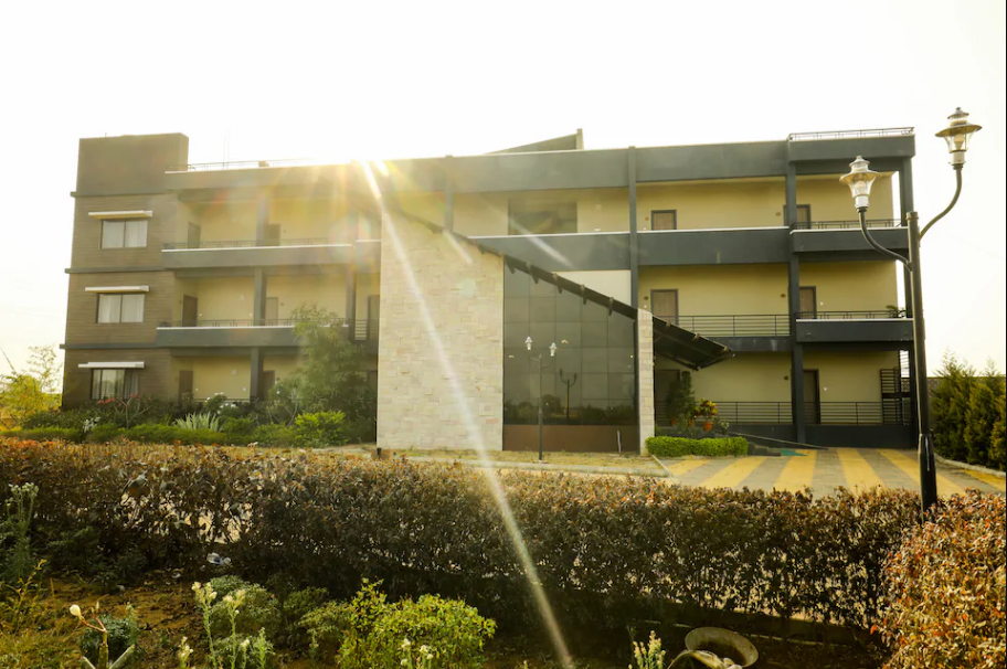 Hotel The Cult,Hubli,3 star