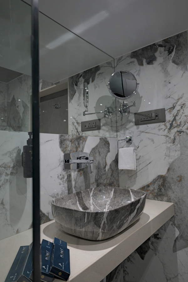 planet boutique hotel