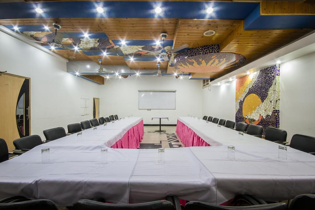 The Sun Court Hotel Yatri,Karolbagh,3 star