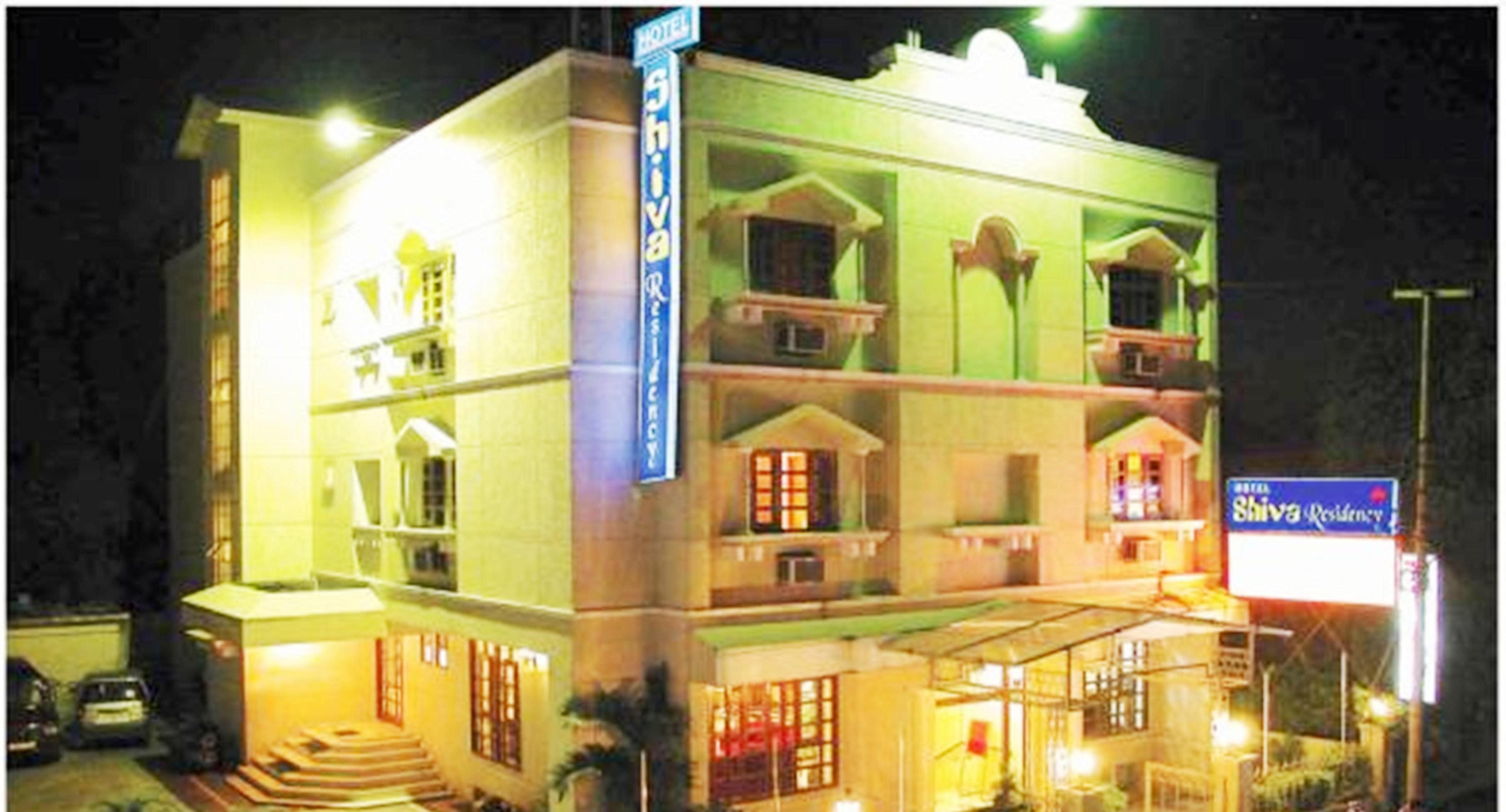 55+ Best Hotels in Dehradun With Tariff Starting From Rs. 800