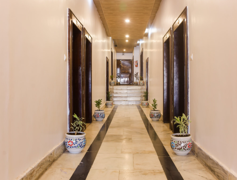 The Leef Inn,Near Chacha Museum,3 star