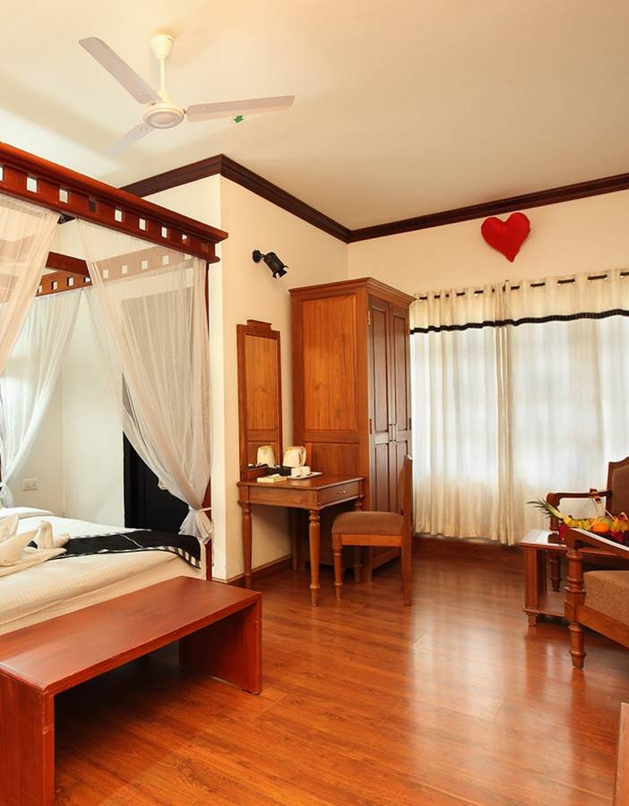 The Silver Tips,Central Munnar,4 star