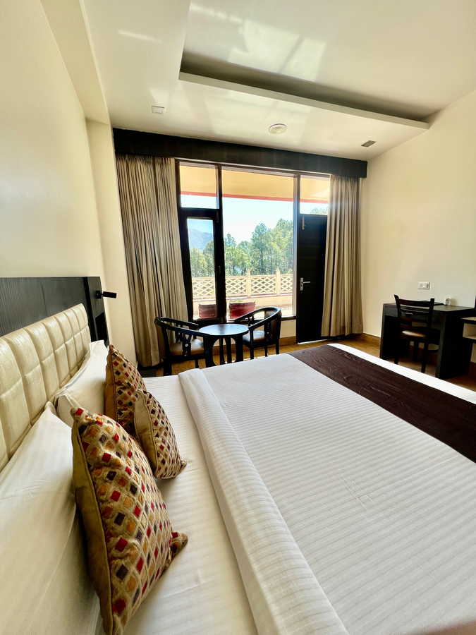 sea hawk luxury hill resort 4 mins from bhimtal lake