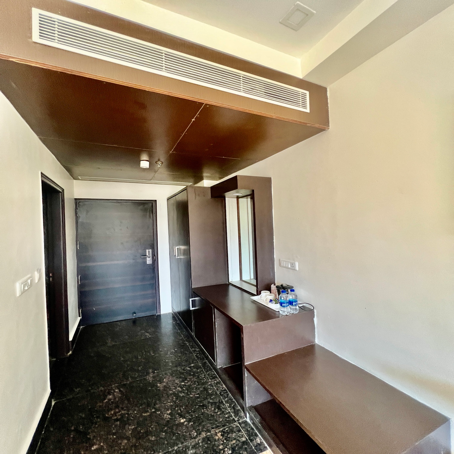 sea hawk luxury hill resort 4 mins from bhimtal lake