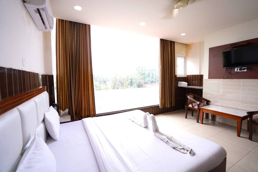 Hotel Vishnu Inn @ Dehradun Railway Station,Near Dehradun Train Station,3 star