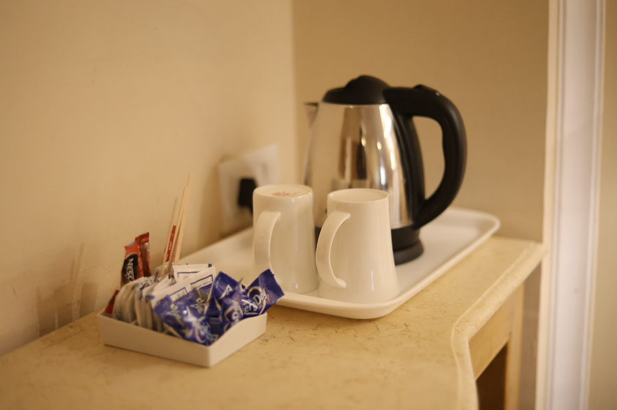 hotel willow banks mall road shimla
