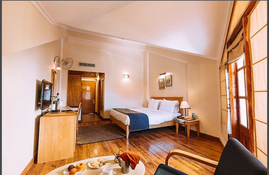 hotel willow banks mall road shimla