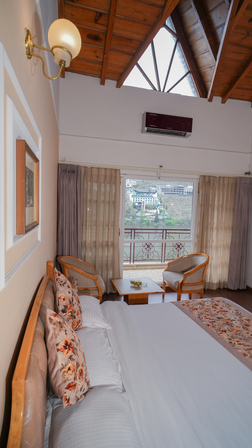 hotel neelesh inn a luxury lake view hotel 20 kms from nainital