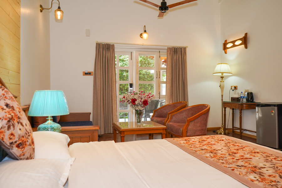 hotel neelesh inn a luxury lake view hotel 20 kms from nainital