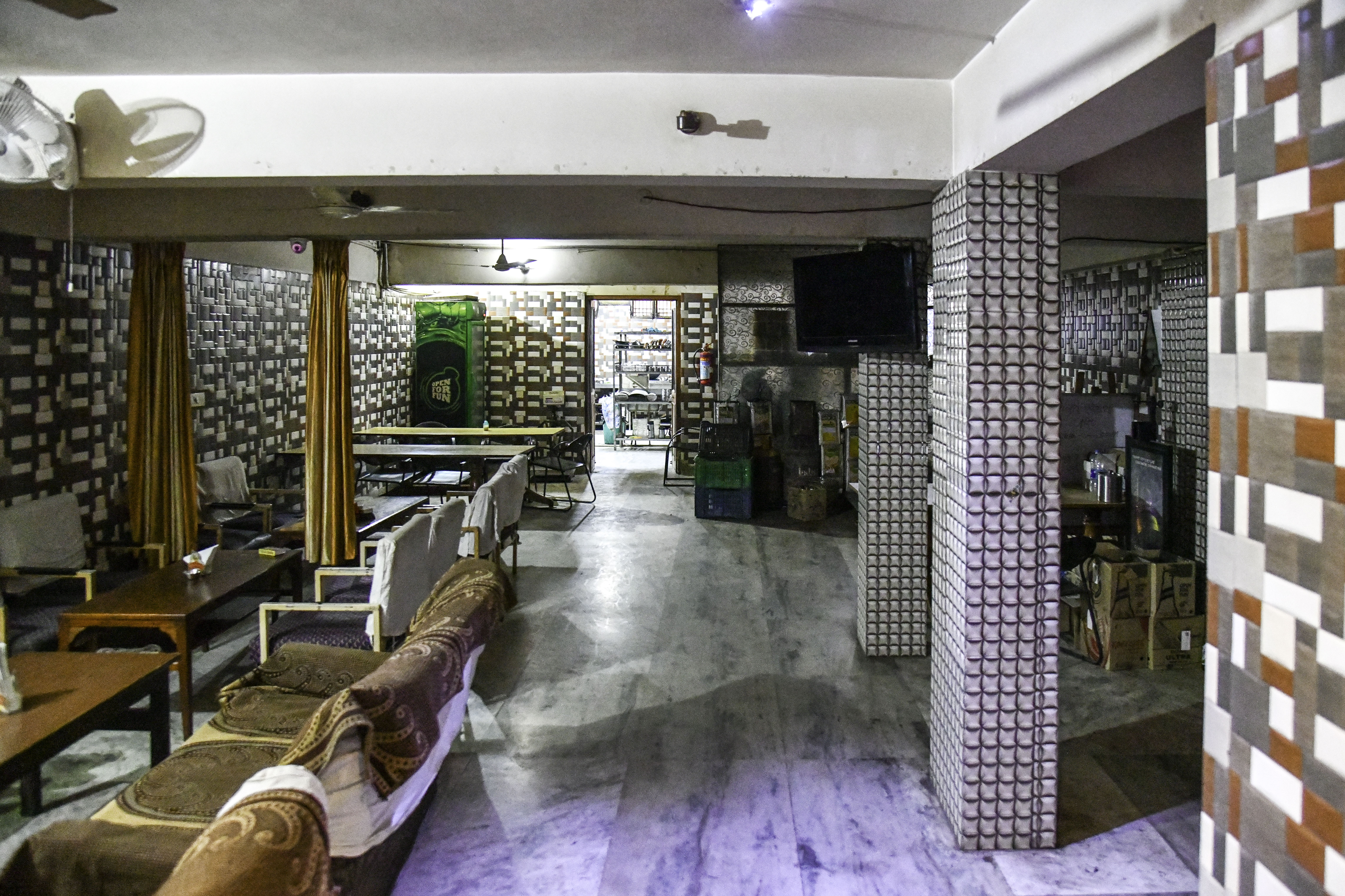 Hotel Shyampuriya Palace,Civil Lines,3 star