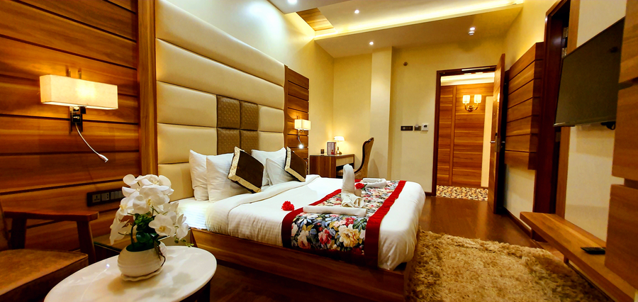 hotel makhan residency