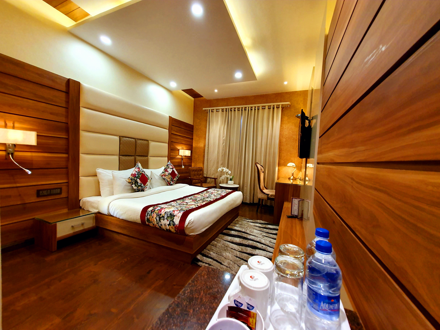 hotel makhan residency