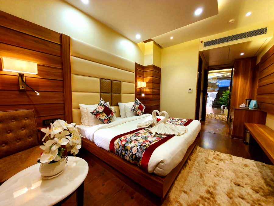 hotel makhan residency