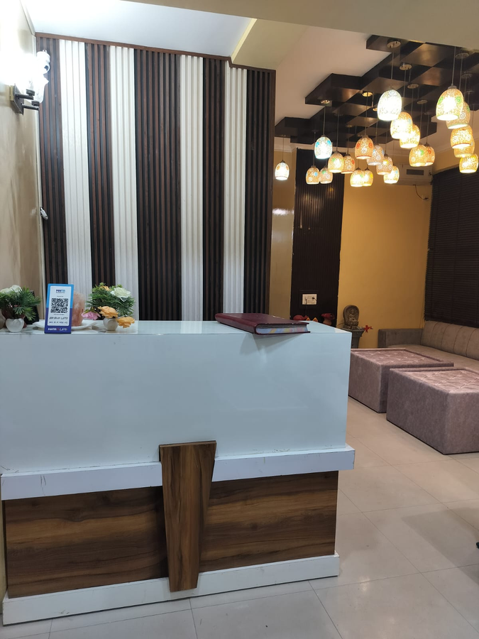 Hotel Vista,Noida Expressway,3 star