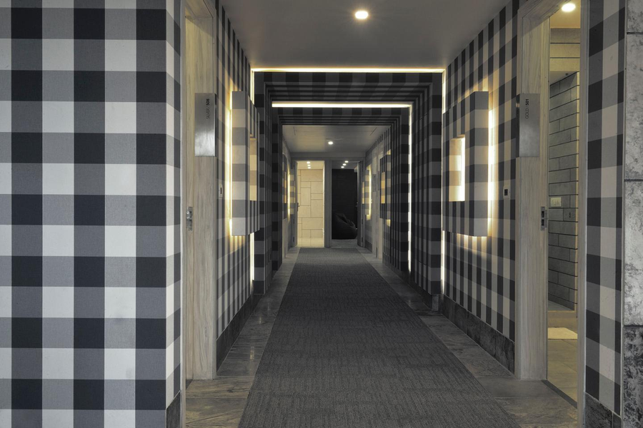 Hotel El Dorado,Near Nehru Bridge,3 star