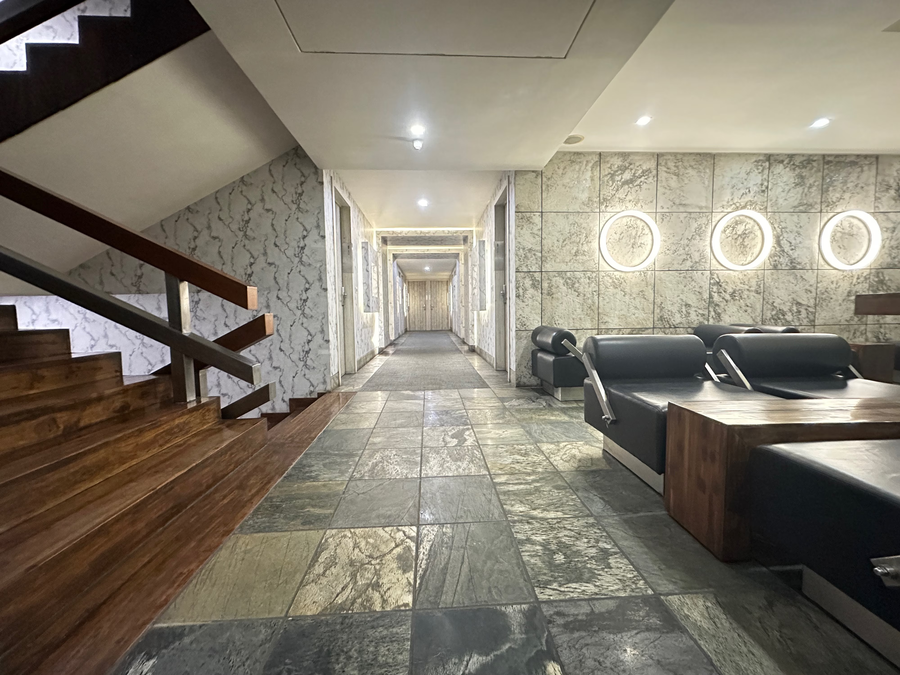 Hotel El Dorado,Near Nehru Bridge,3 star