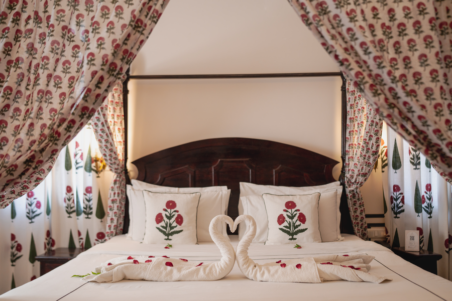 Kaner Bagh A Heritage Boutique Hotel,Sukhadia Circle,4 star
